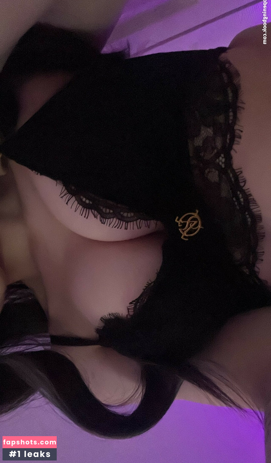 Uzileks Nahé úniky fotek pouze od fanoušků #4 - Fapshots