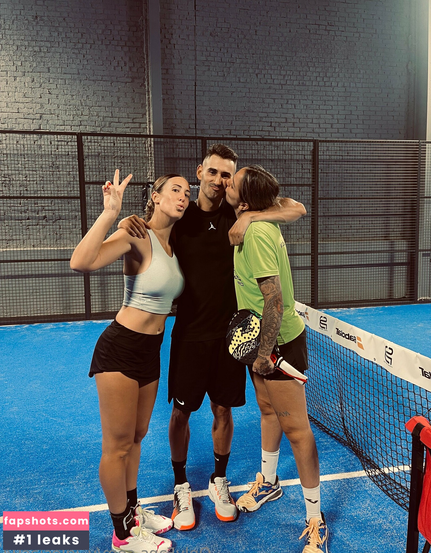 V_Iglesias94 nude babe gallery