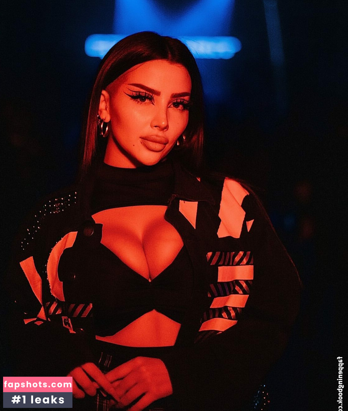 Vai Monroe gallery photo #38