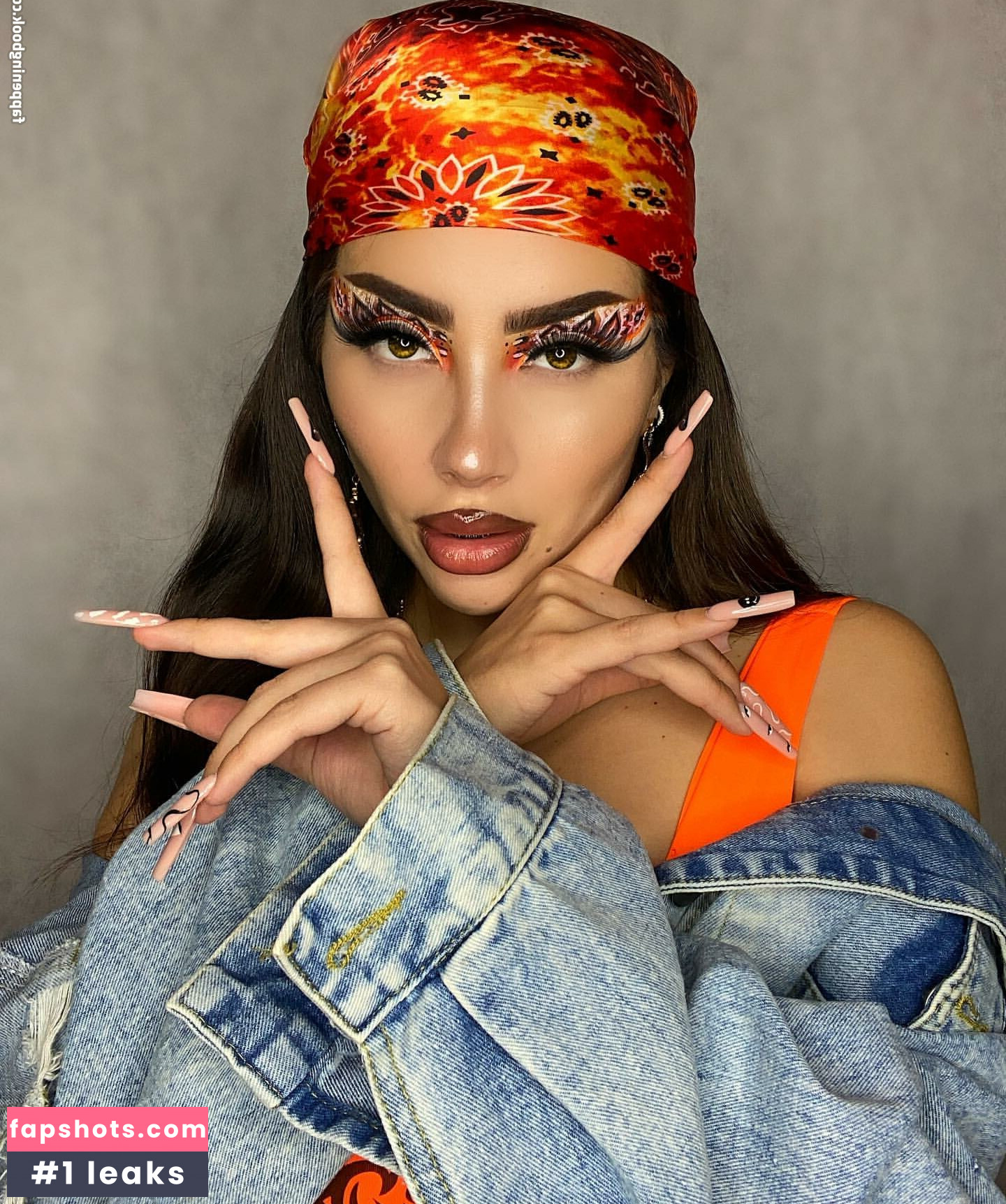 Vai Monroe gallery photo #45