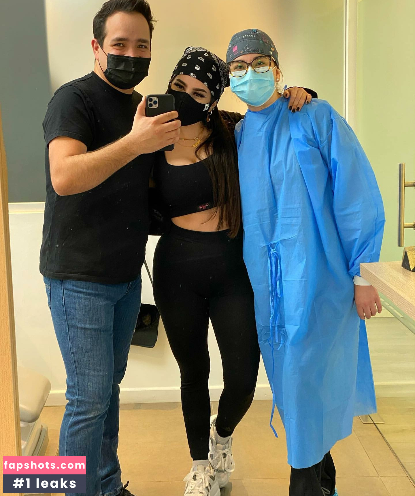 Vai Monroe gallery photo #51