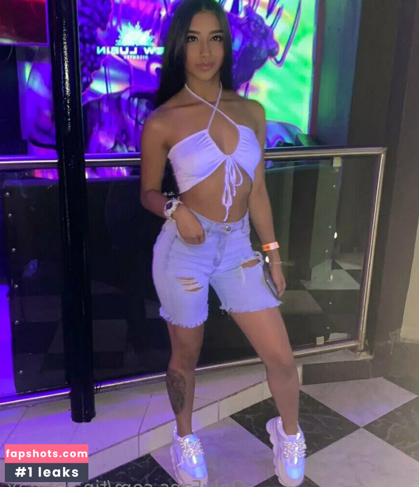 valatinax nude babe gallery