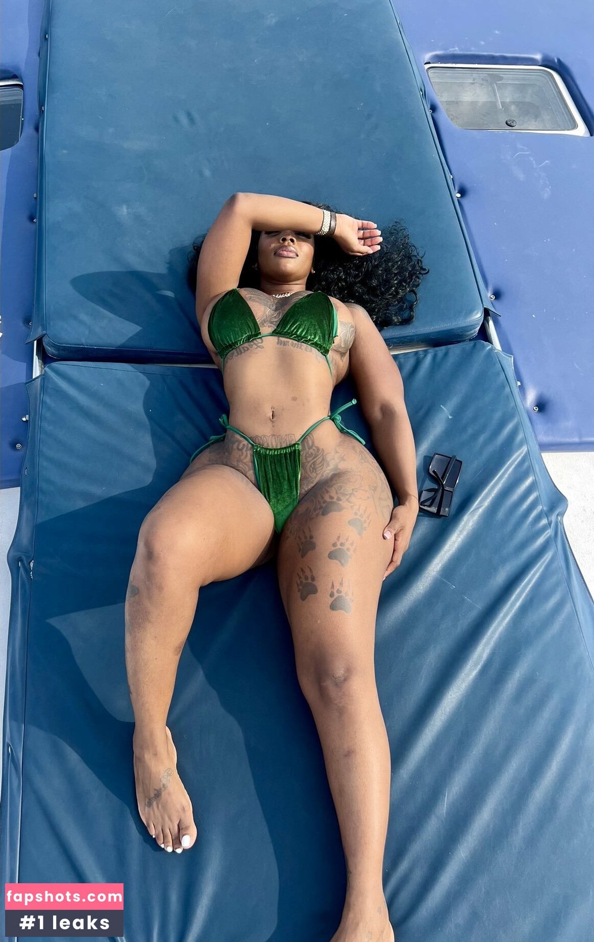 Valdezzz gallery photo #3