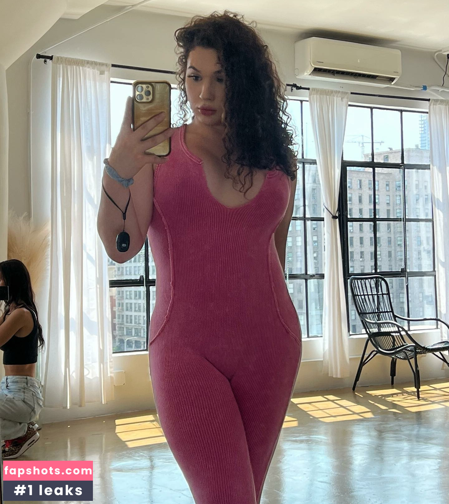 Valencia gallery photo #20