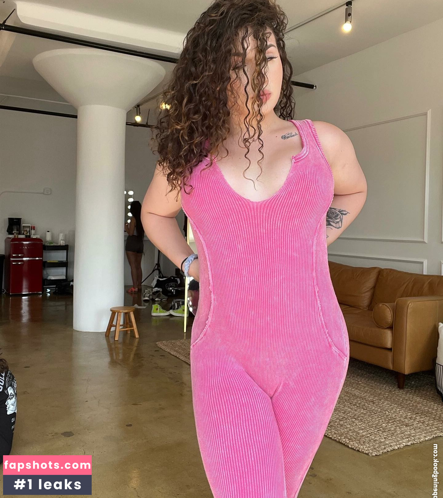 Valencia gallery photo #10