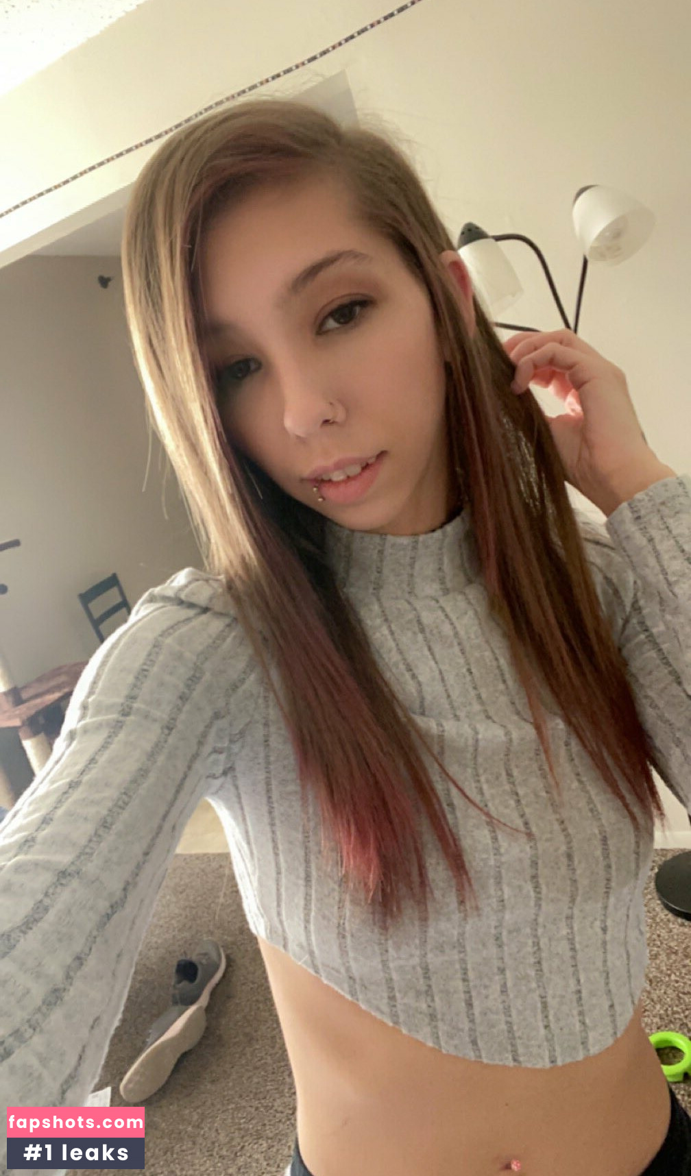 Valentina Caro gallery photo #17