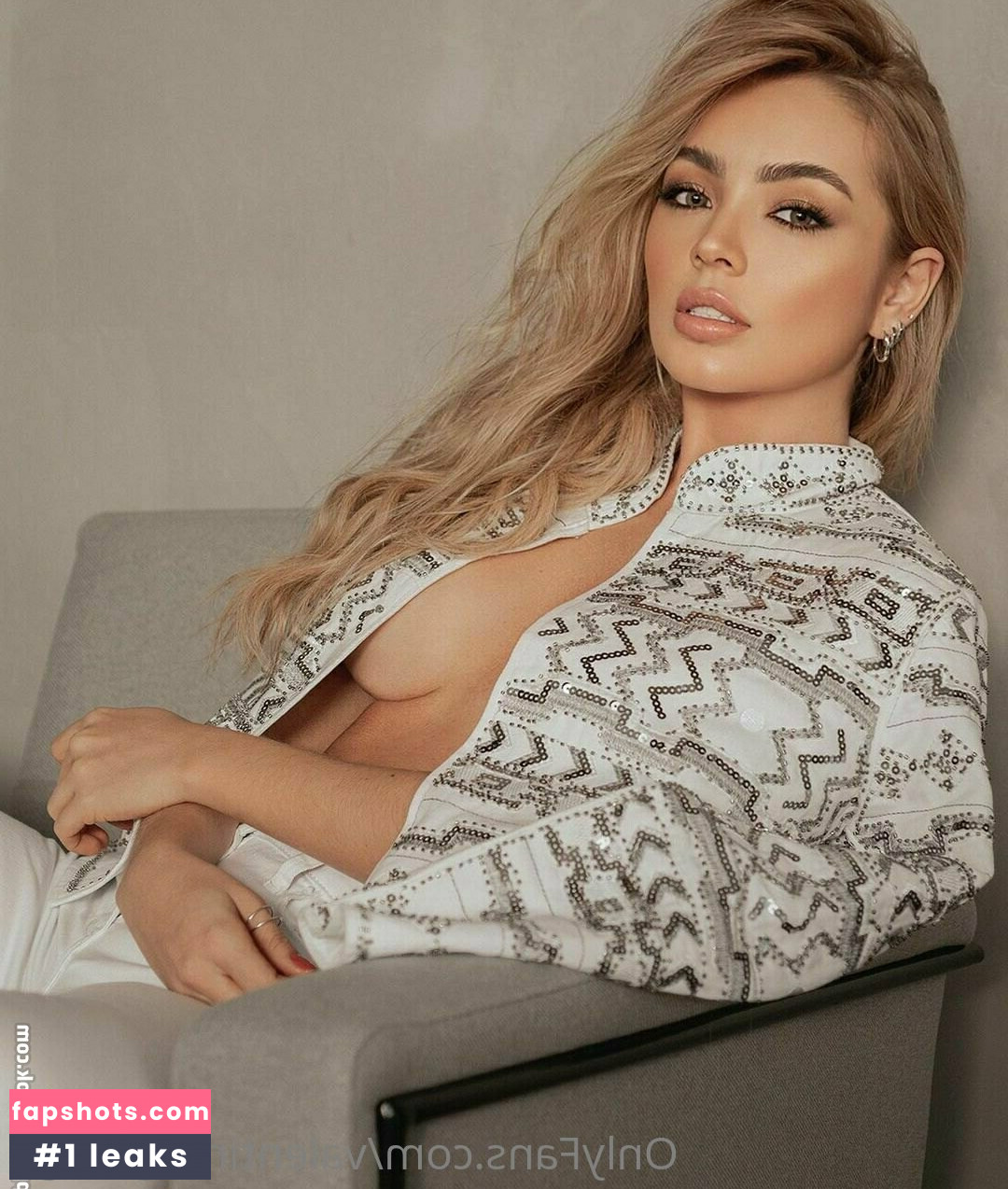 Valentina Gallego gallery photo #38