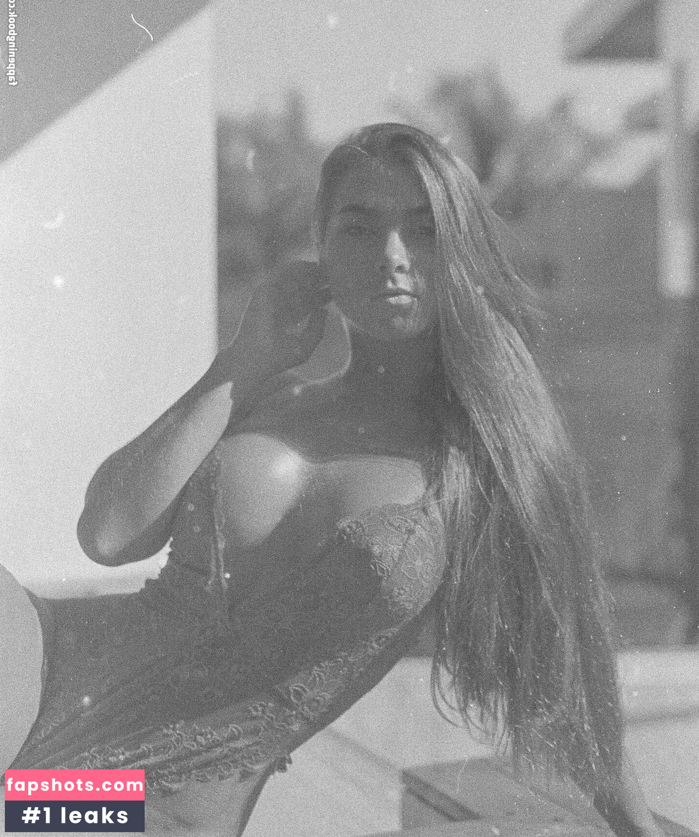 Valentina Grant gallery photo #33