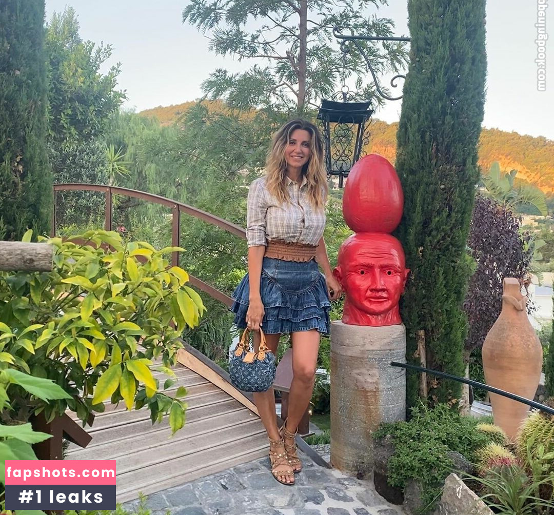 Valentina Liguori nude babe gallery