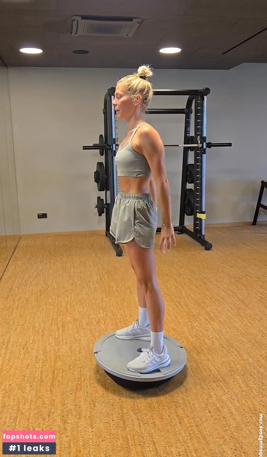 Valentina Pahde Nahé úniky fotek pouze od fanoušků #50 - Fapshots