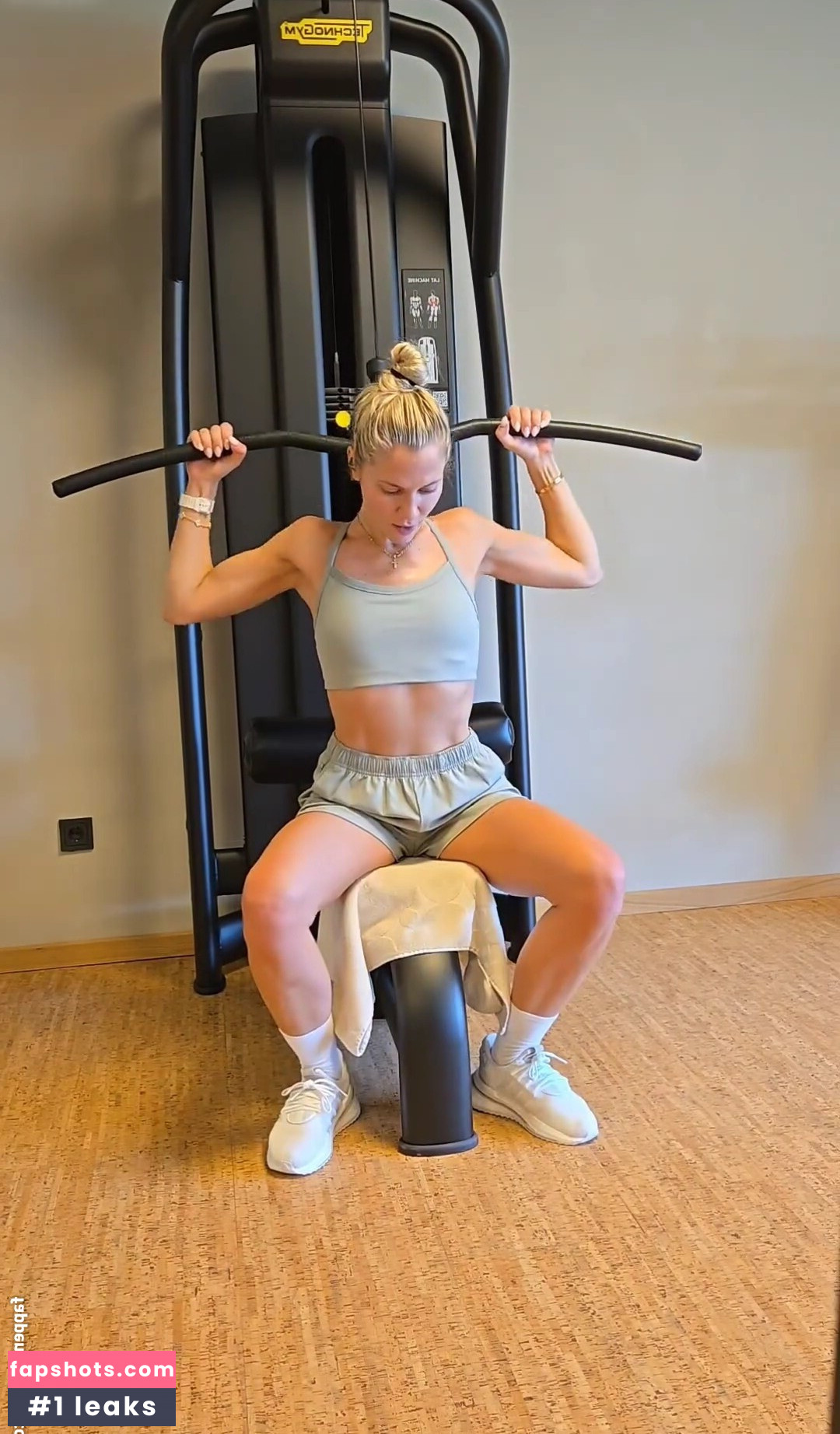 Valentina Pahde Nahé úniky fotek pouze od fanoušků #56 - Fapshots