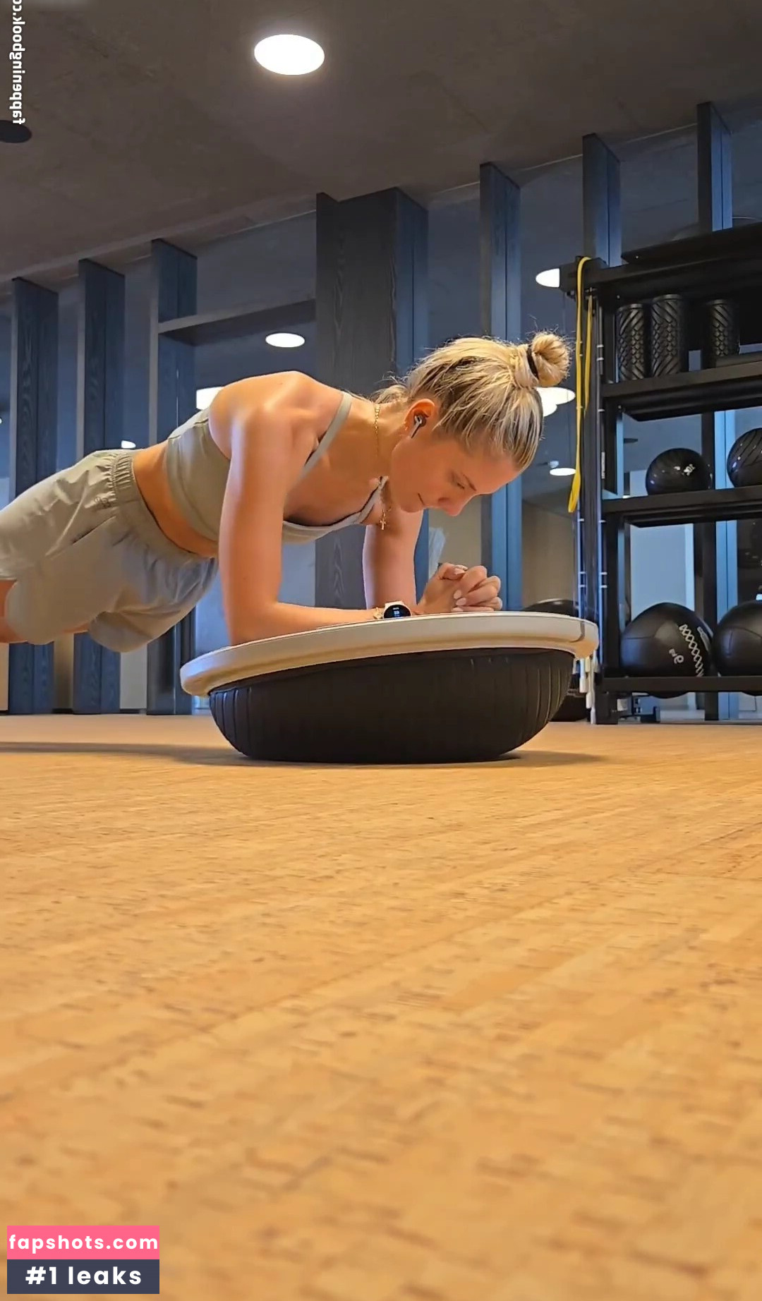 Valentina Pahde Nahé úniky fotek pouze od fanoušků #57 - Fapshots