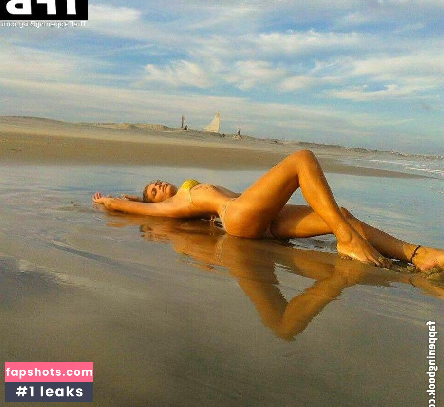 Valentina Sampaio gallery photo #40