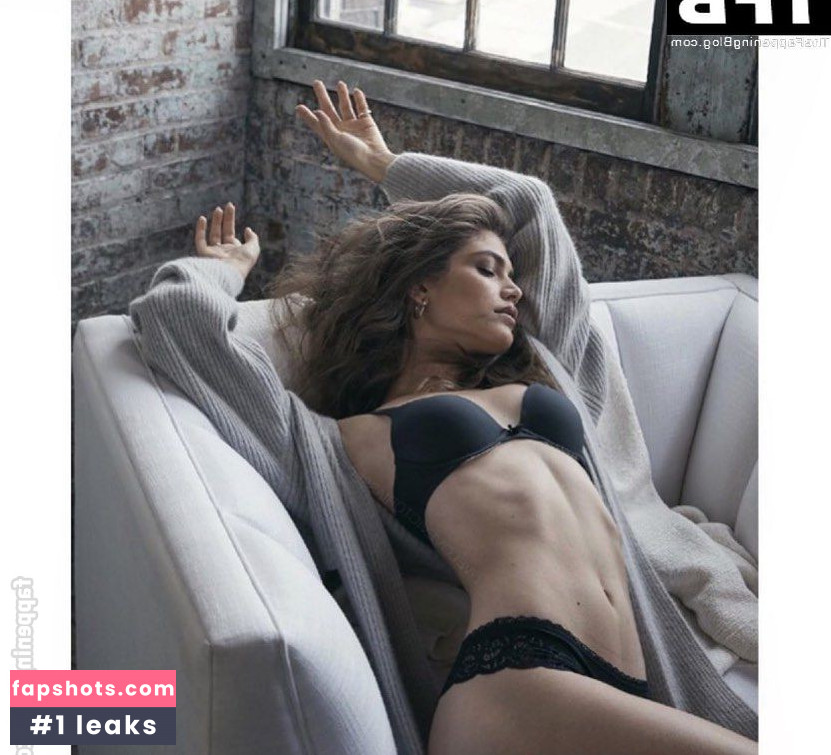 Valentina Sampaio gallery photo #52