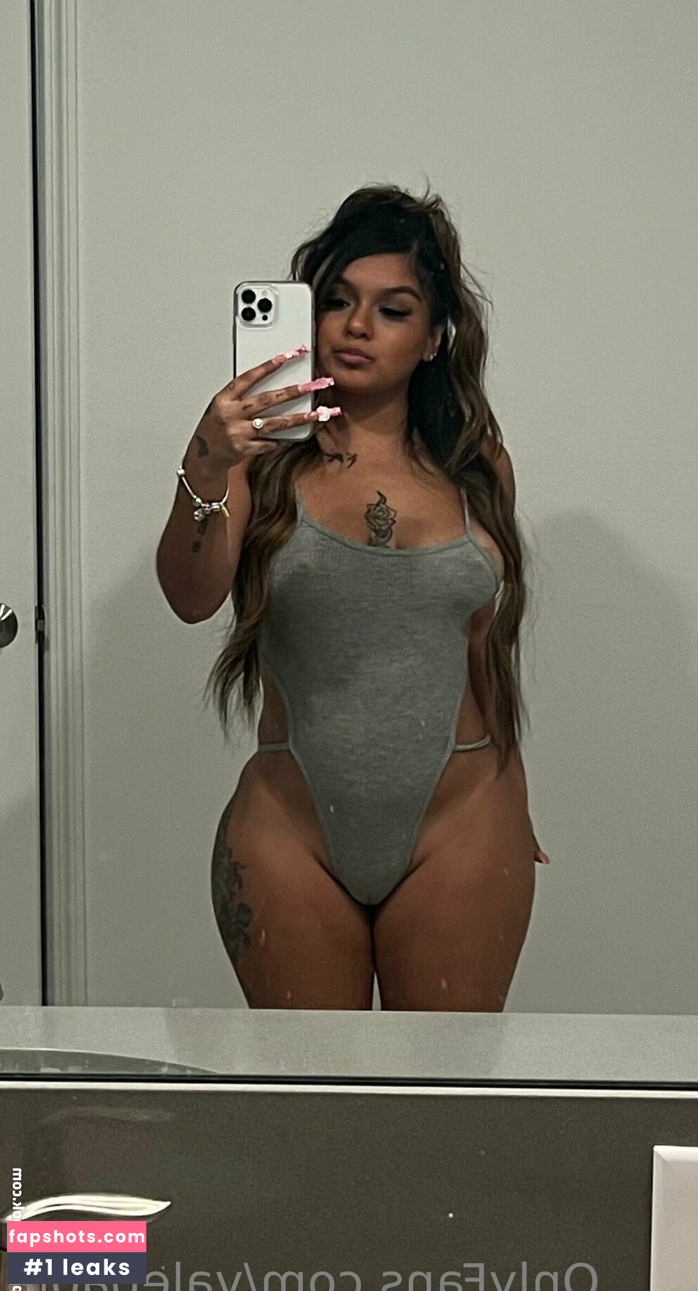 valepaola gallery photo #27