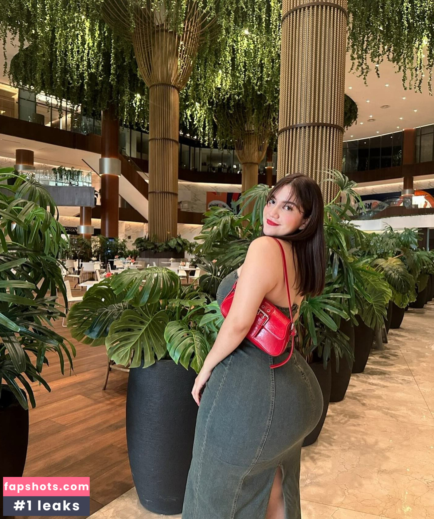 Valeria Alcalá gallery photo #5