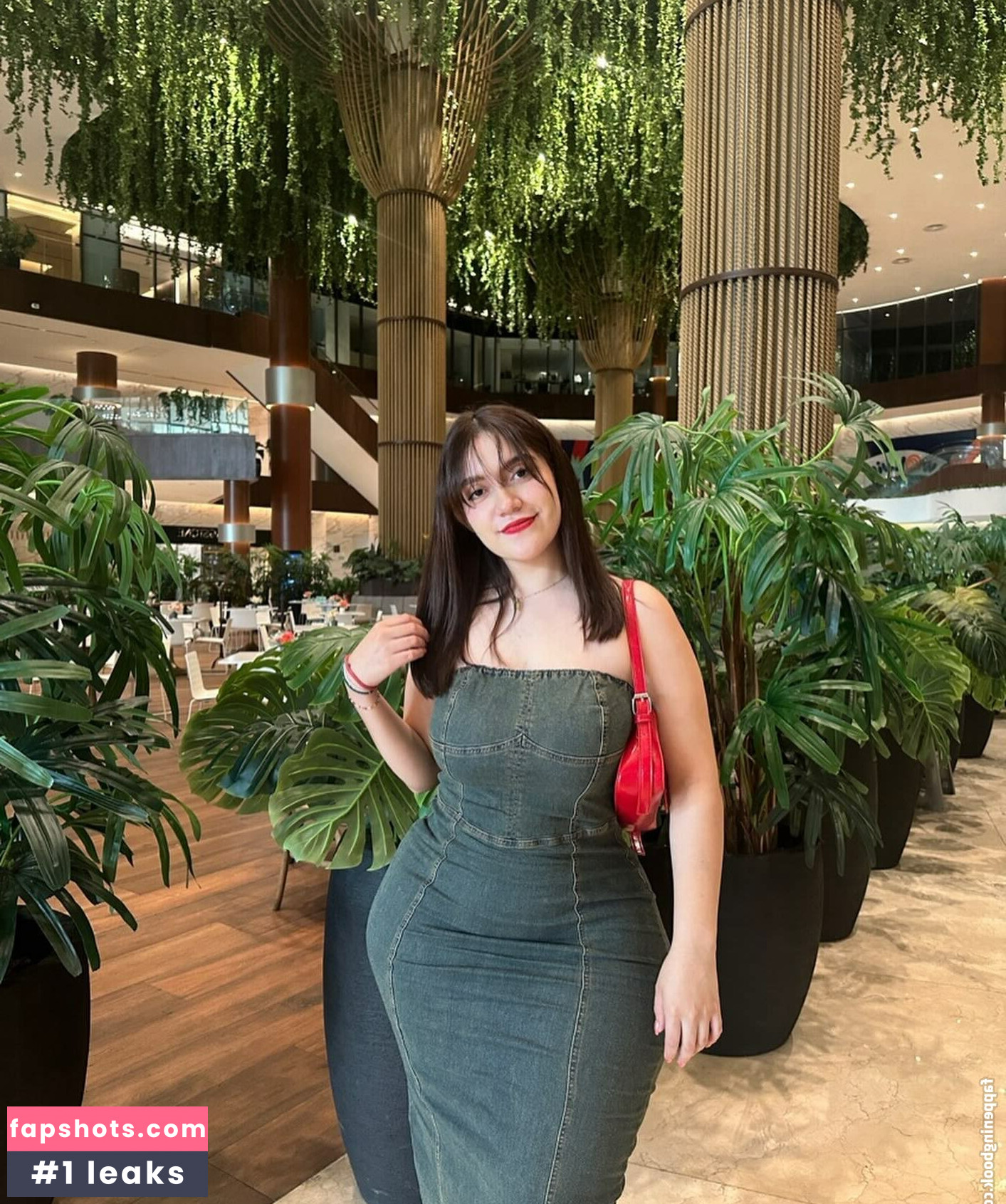 Valeria Alcalá gallery photo #8