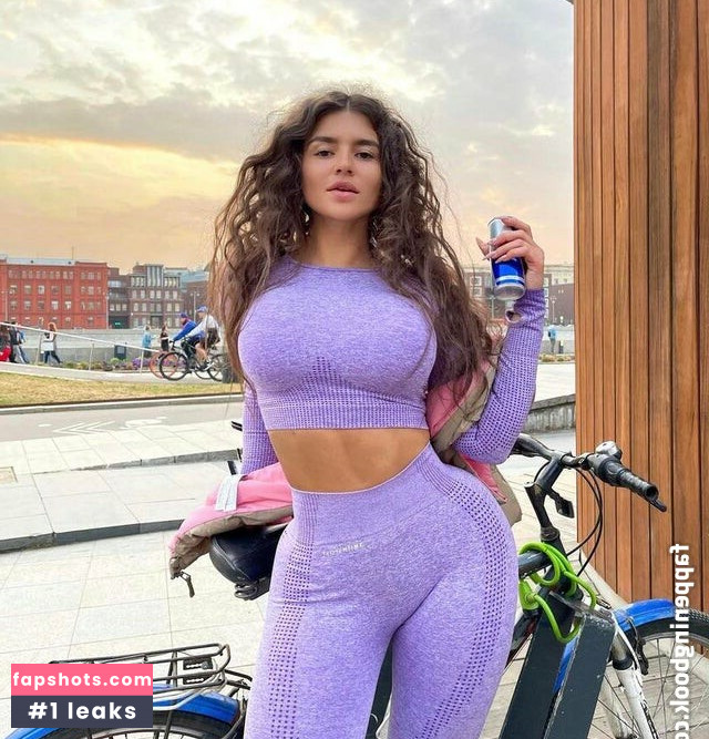 Valeria Berwolf Nude Leaks OnlyFans Photos #25 - LeakJerk