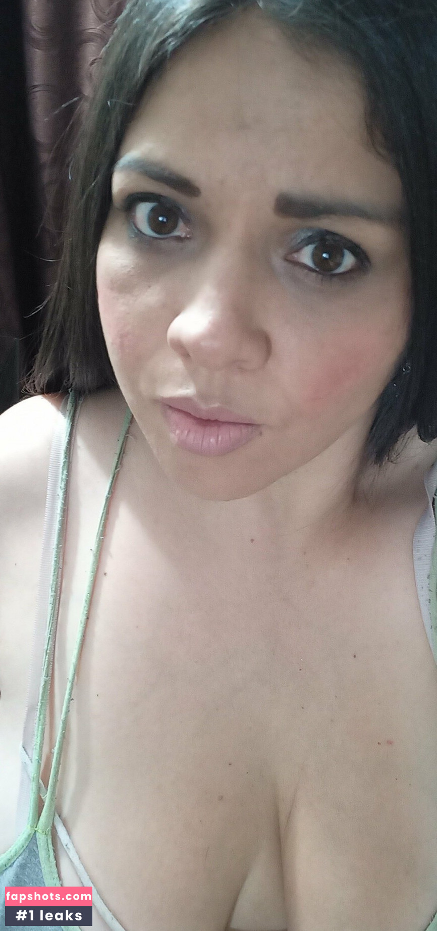 Valeria Estefania Montoya gallery photo #27