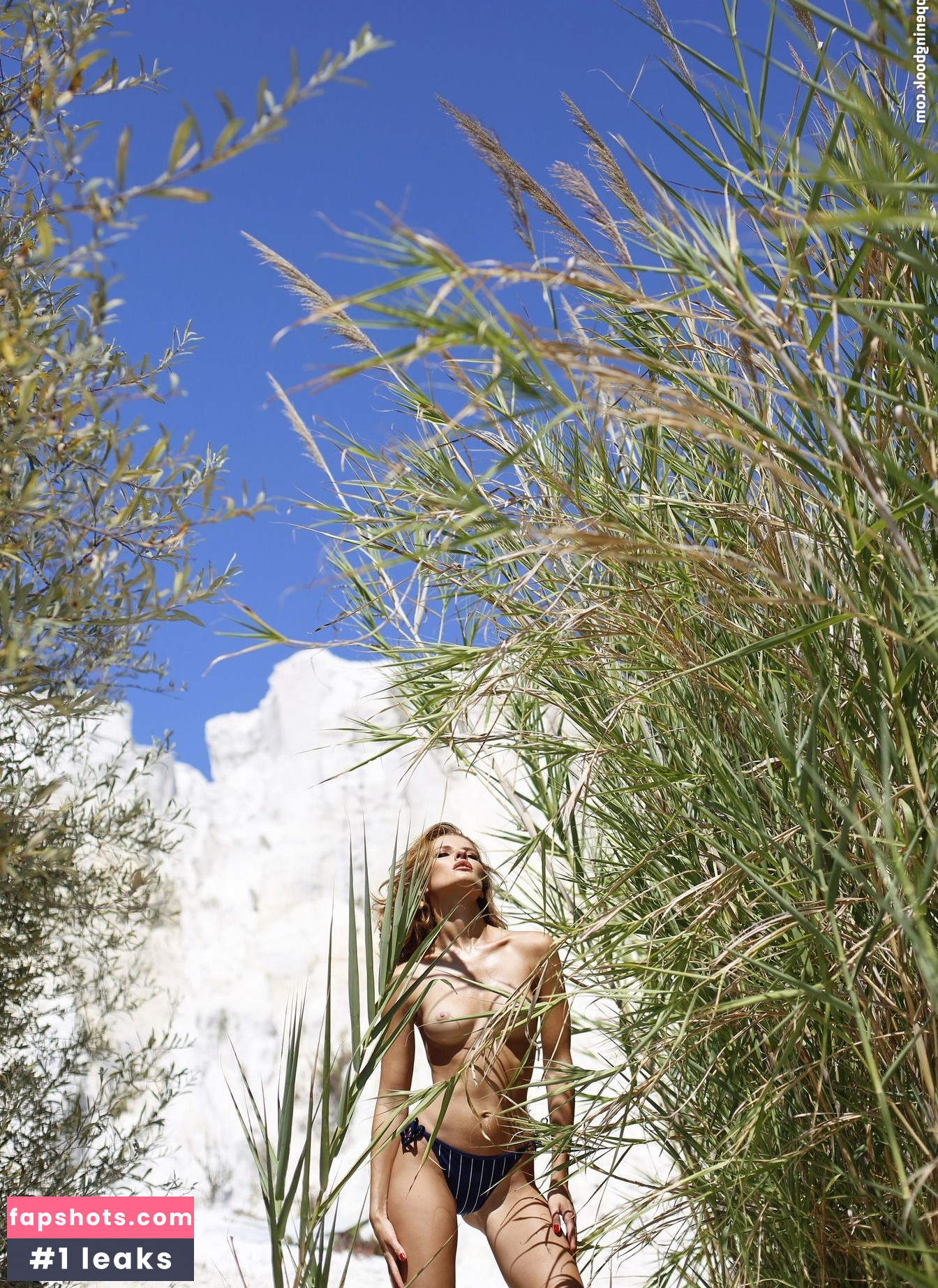 Valeria Lakhina gallery photo #11