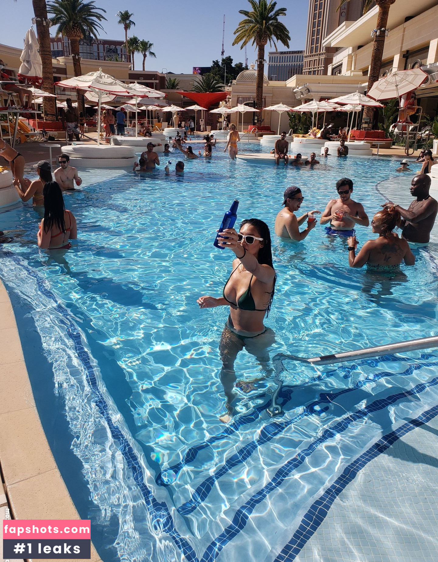 Valeria Luck gallery photo #4