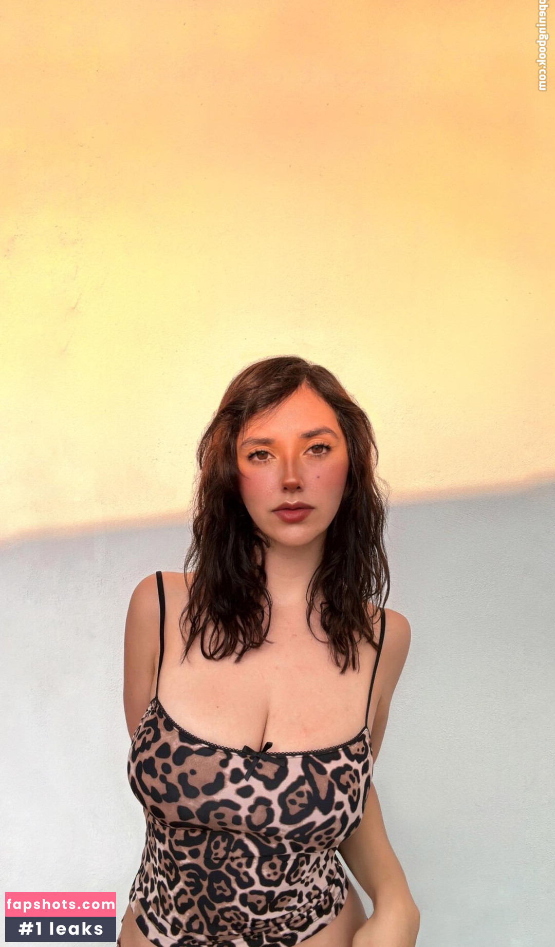 valeria.m.ar gallery photo #2