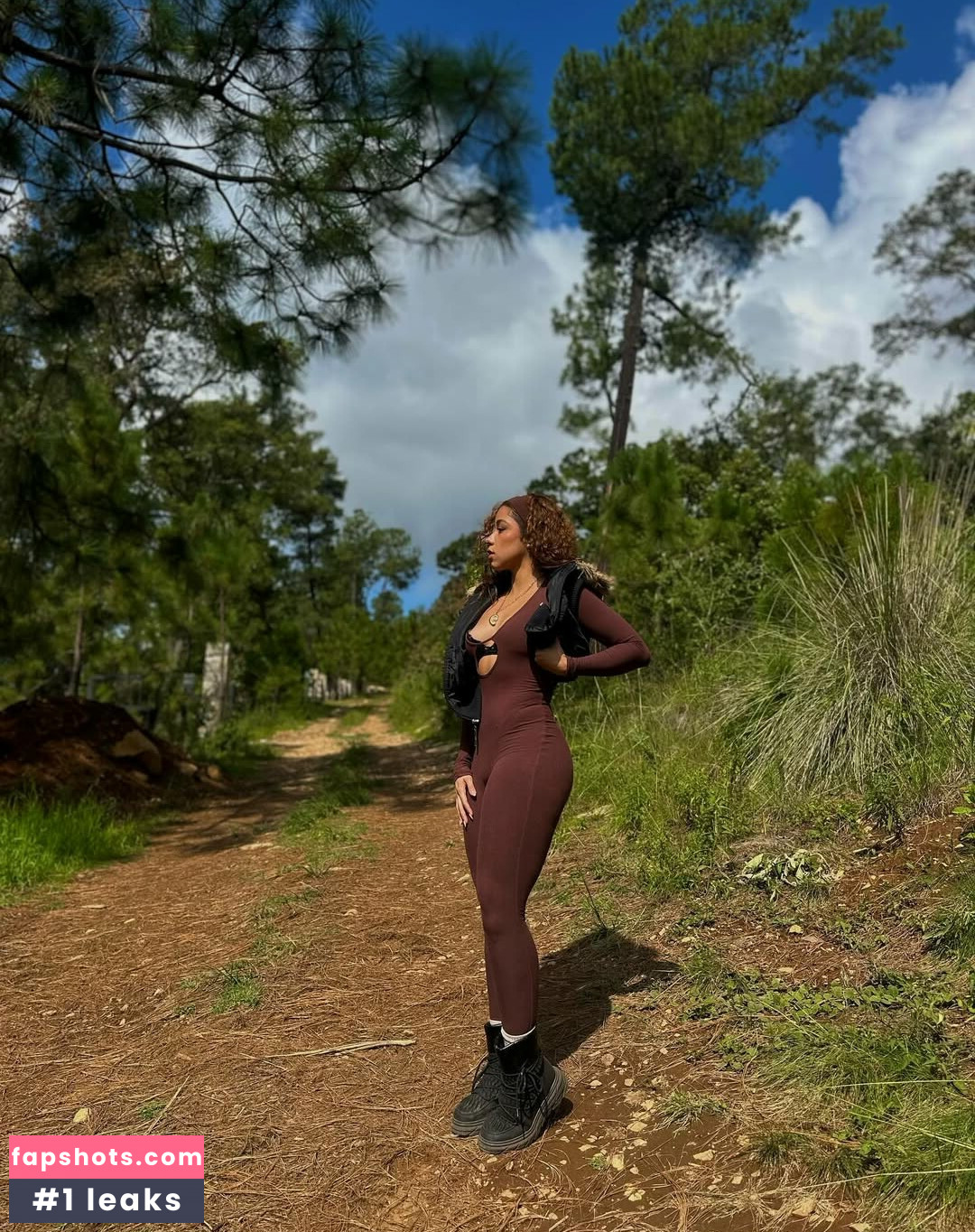 Valeria Madrigal gallery photo #12