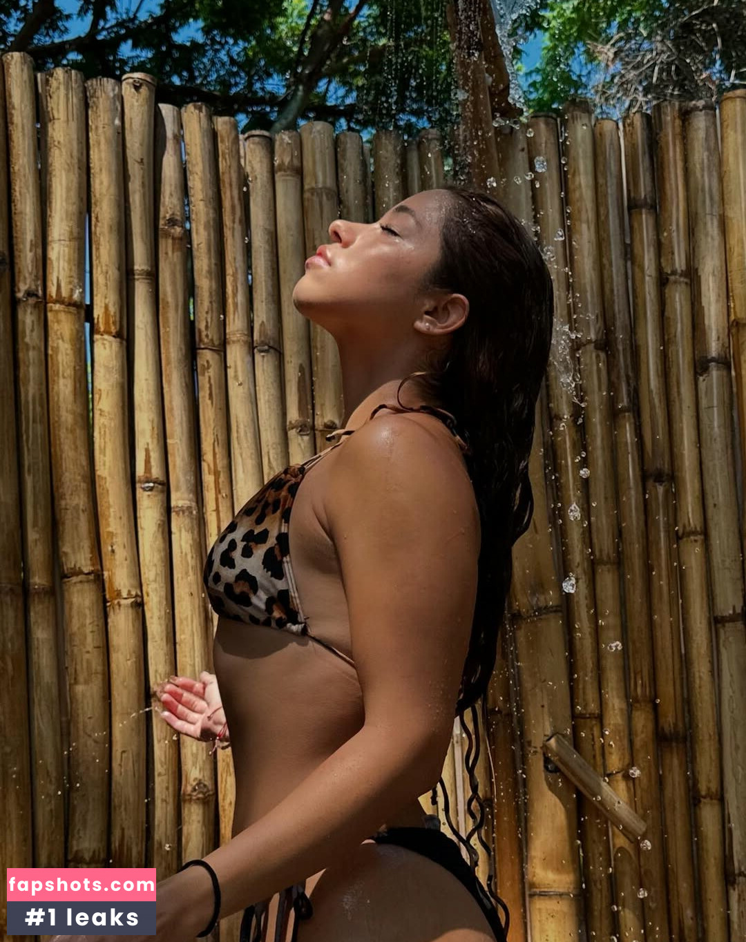 Valeria Madrigal gallery photo #16