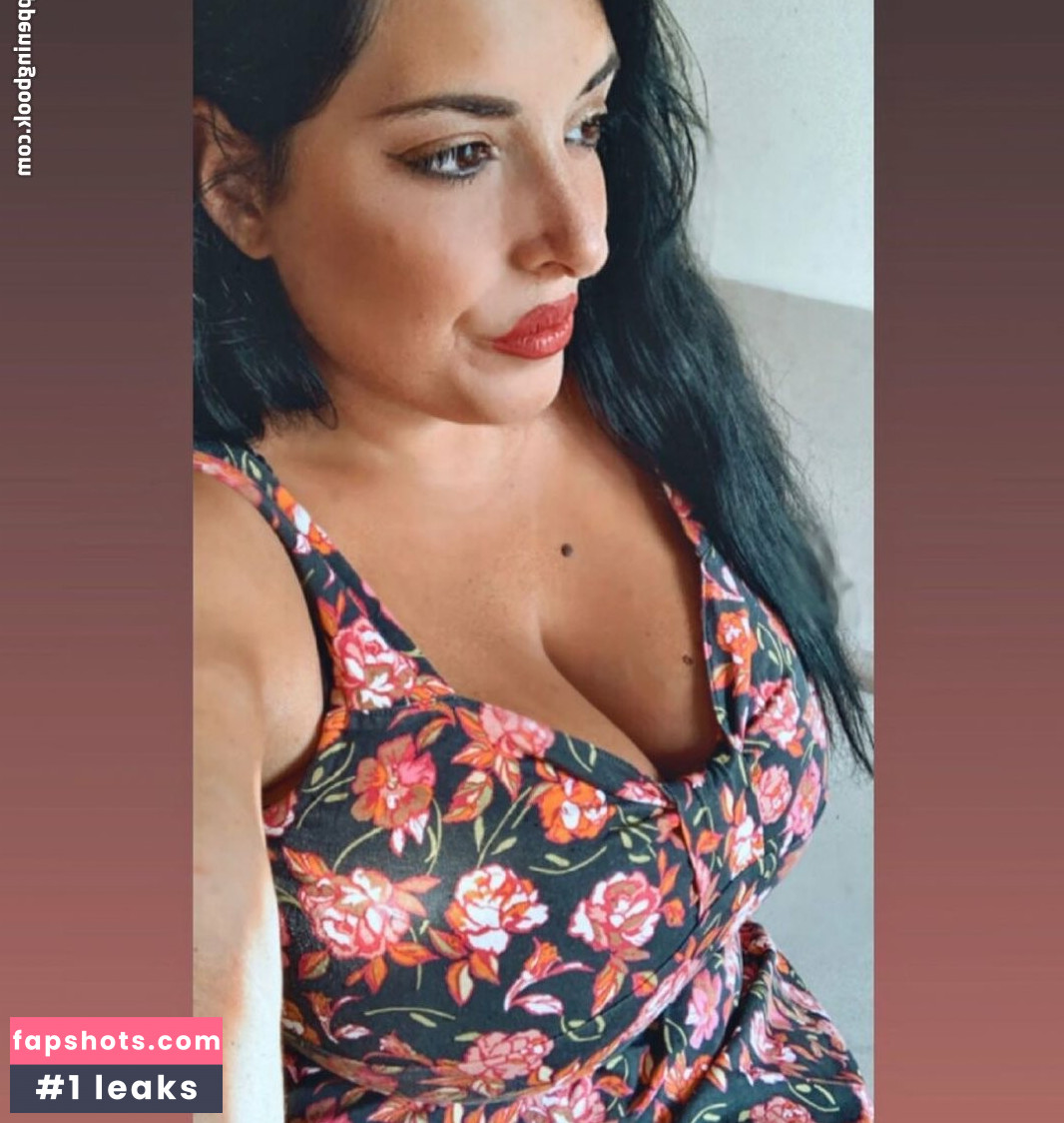 Valeria Vela gallery photo #19