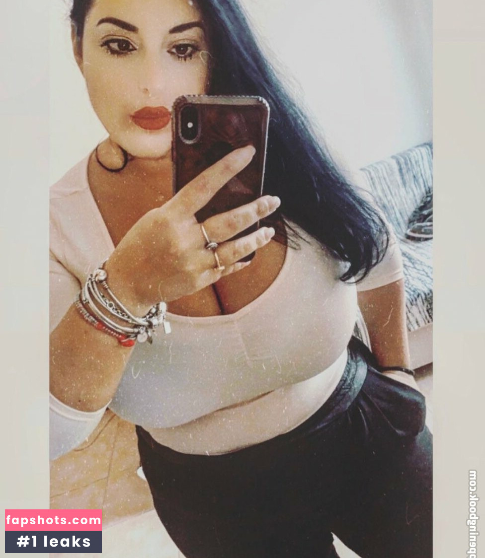 Valeria Vela gallery photo #37