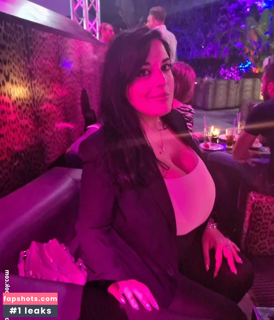 Valeria Vela gallery photo #42