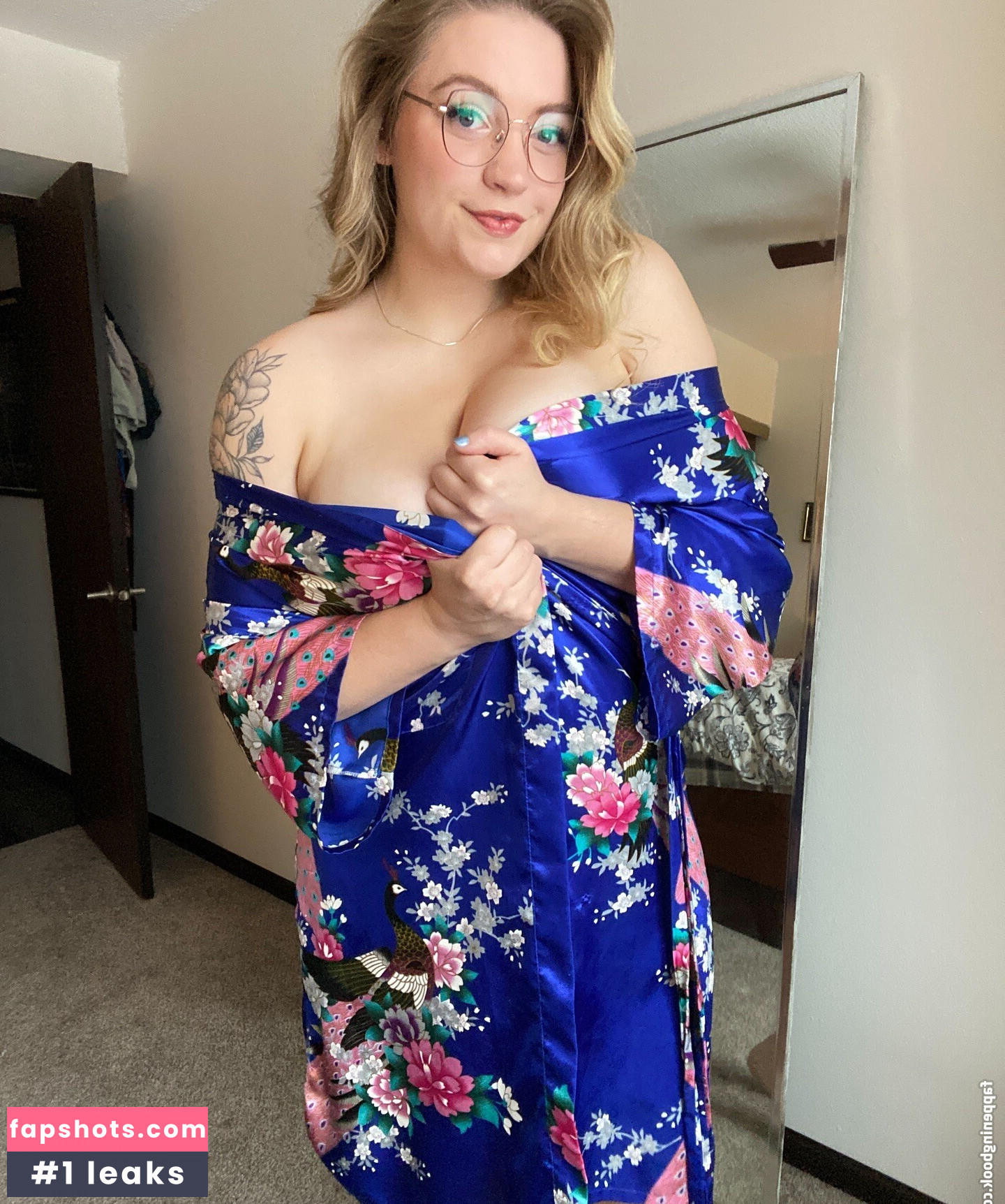 Valerie Bardot gallery photo #5