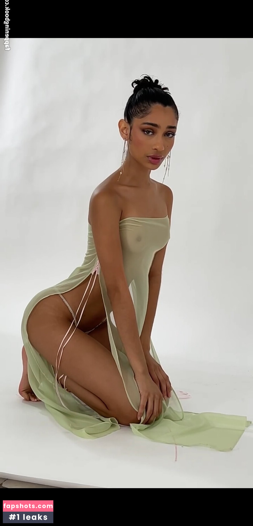 Valerie Batalla Nude Leaks OnlyFans Photos #5 - LeakJerk