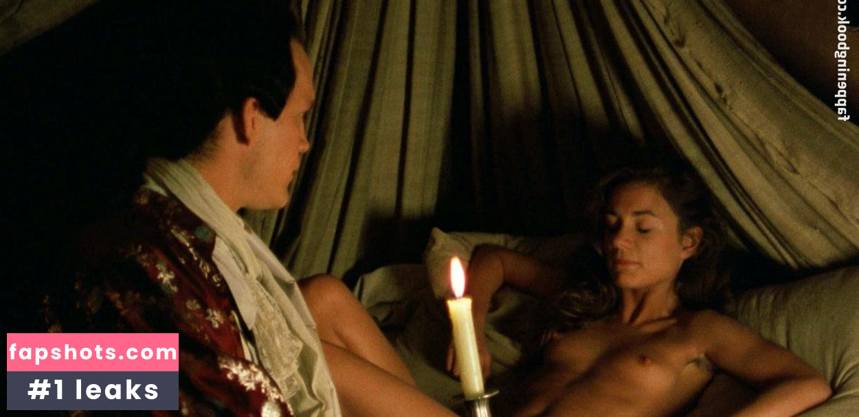 Valerie Gogan gallery photo #2