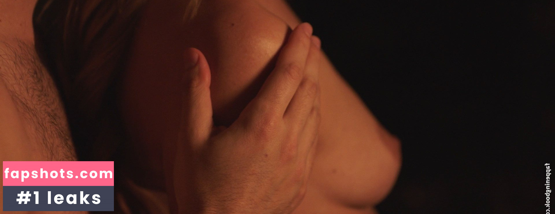 Valerie Lynn Smith nude babe gallery