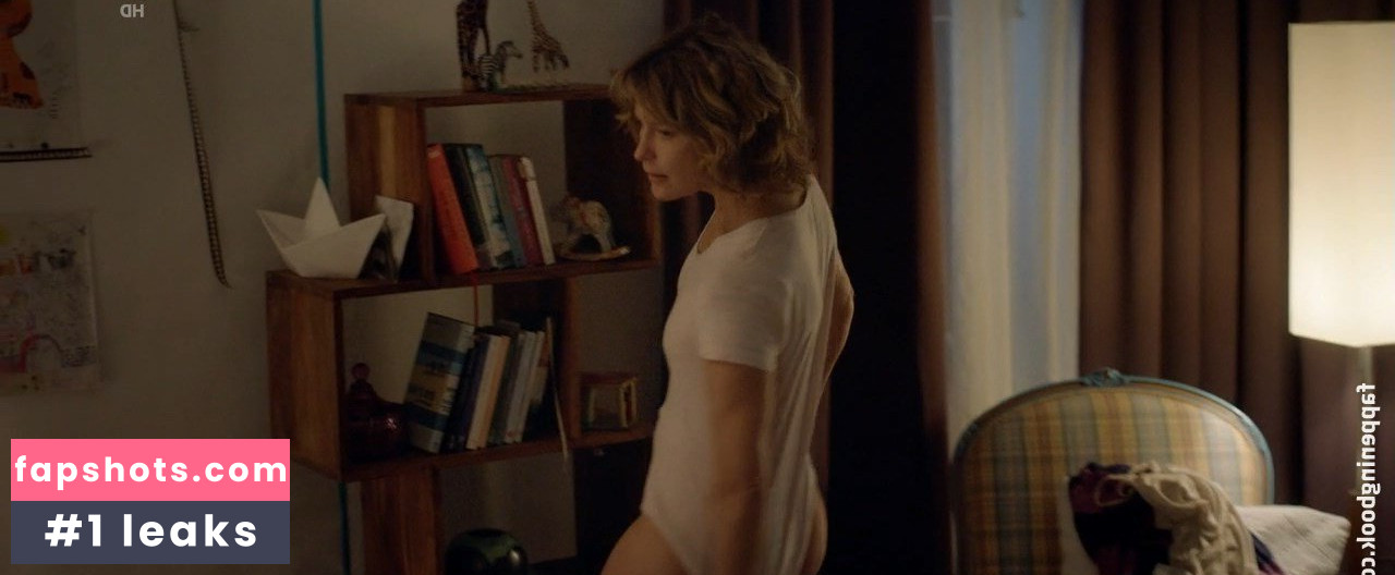 Valerie Niehaus gallery photo #12