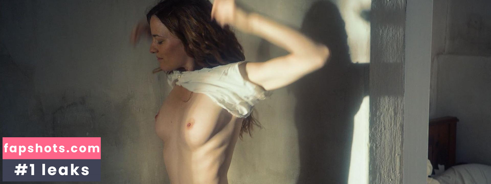 Valerie Pachner gallery photo #22