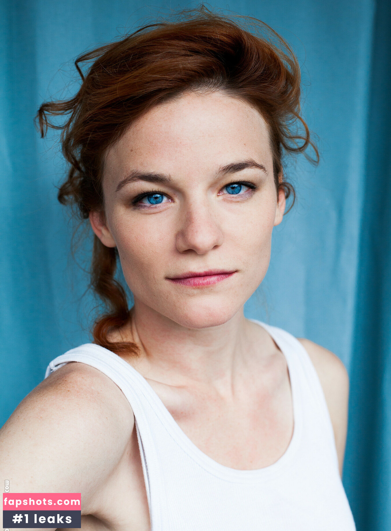 Valerie Pachner gallery photo #6