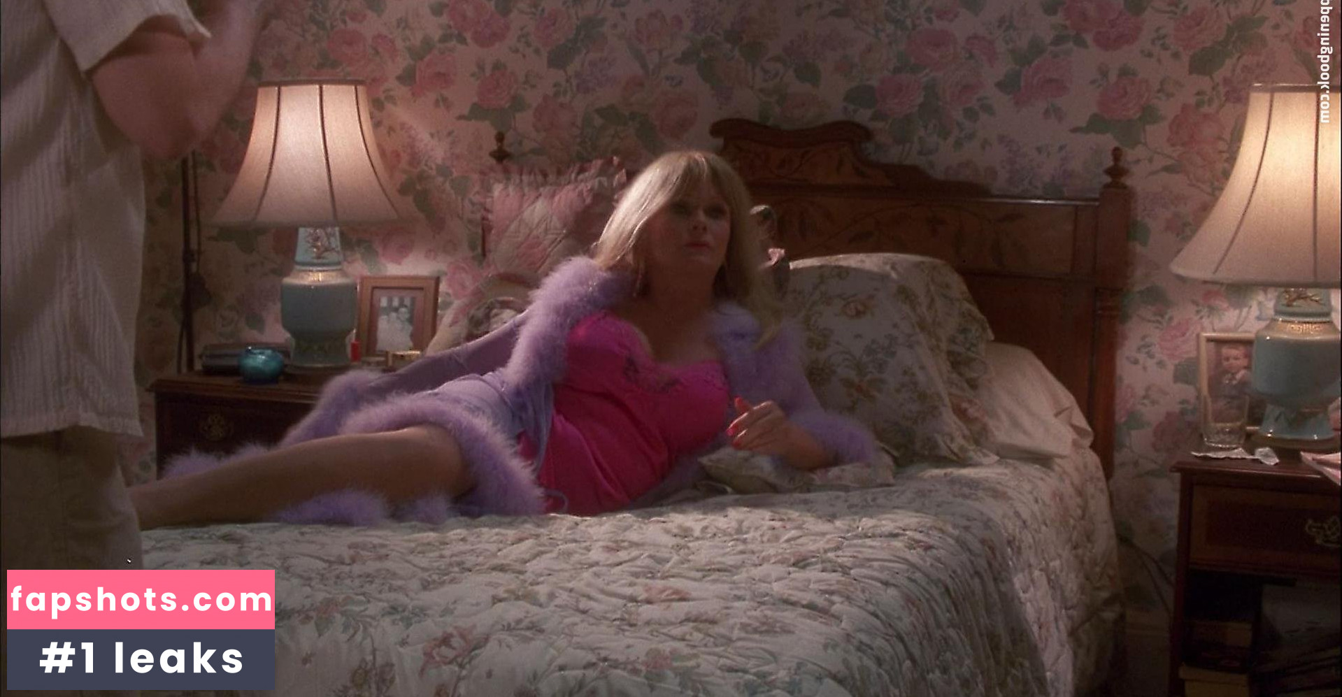 Valerie Perrine gallery photo #6