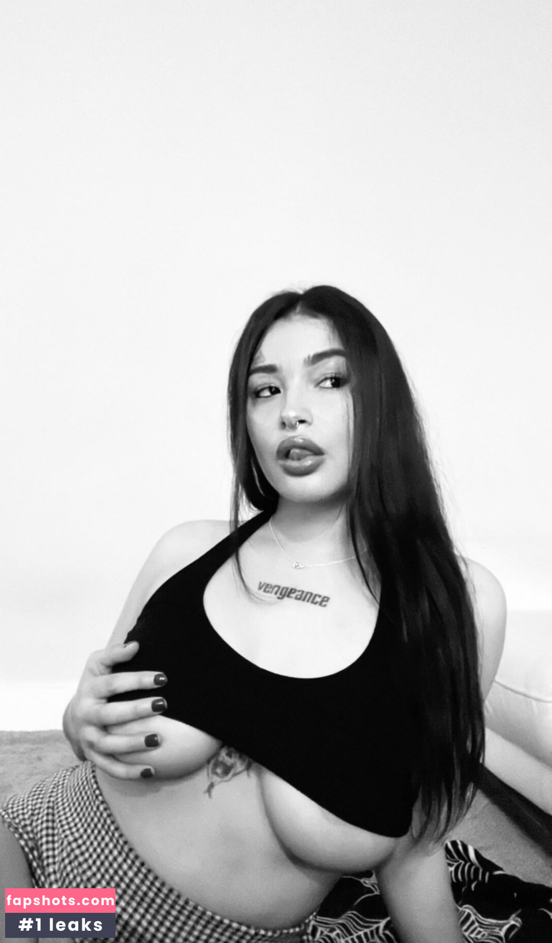 valeriedied gallery photo #15