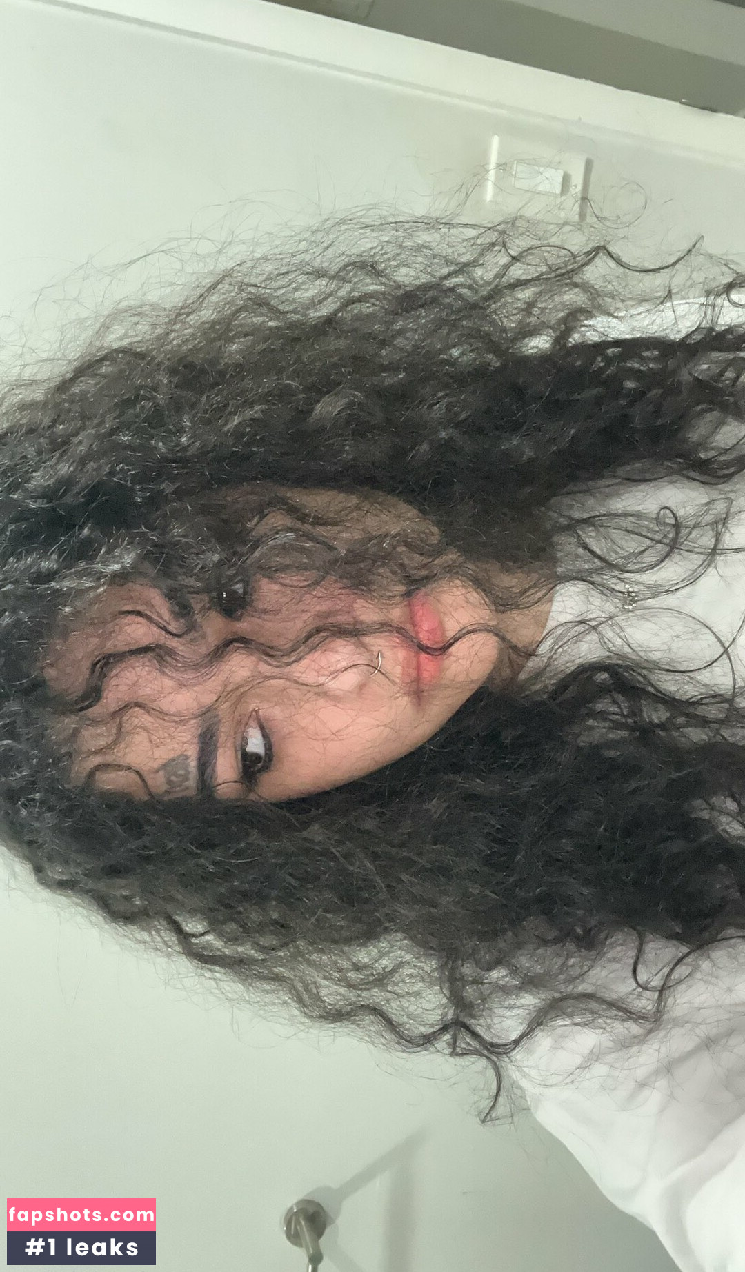 valeriedied gallery photo #9