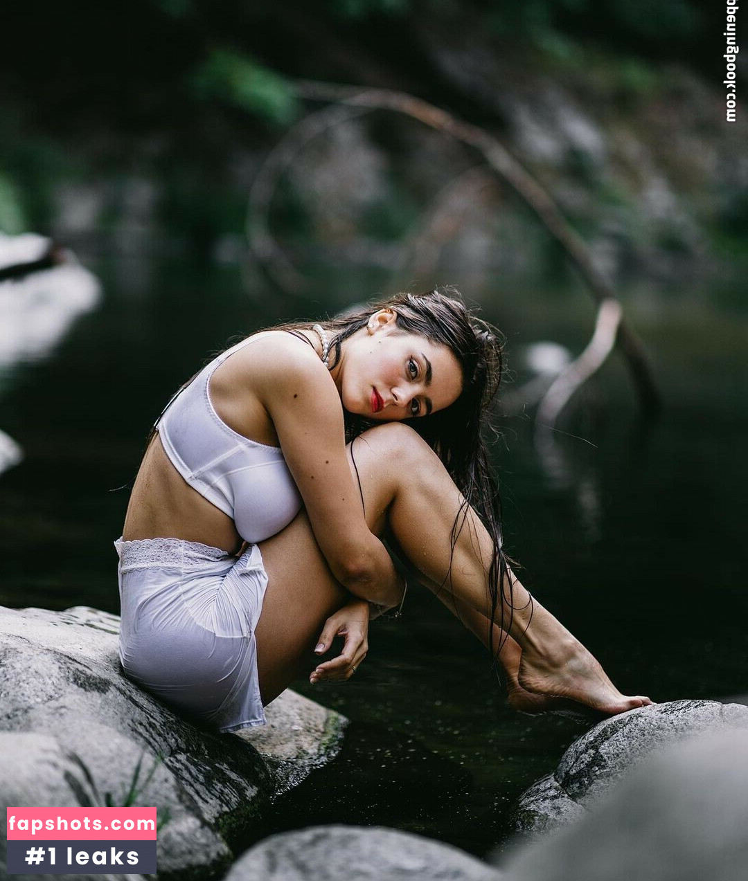 Valeriesmth gallery photo #7