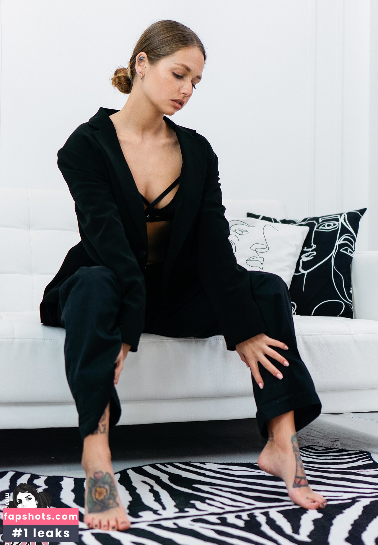 Valeriyaa gallery photo #28