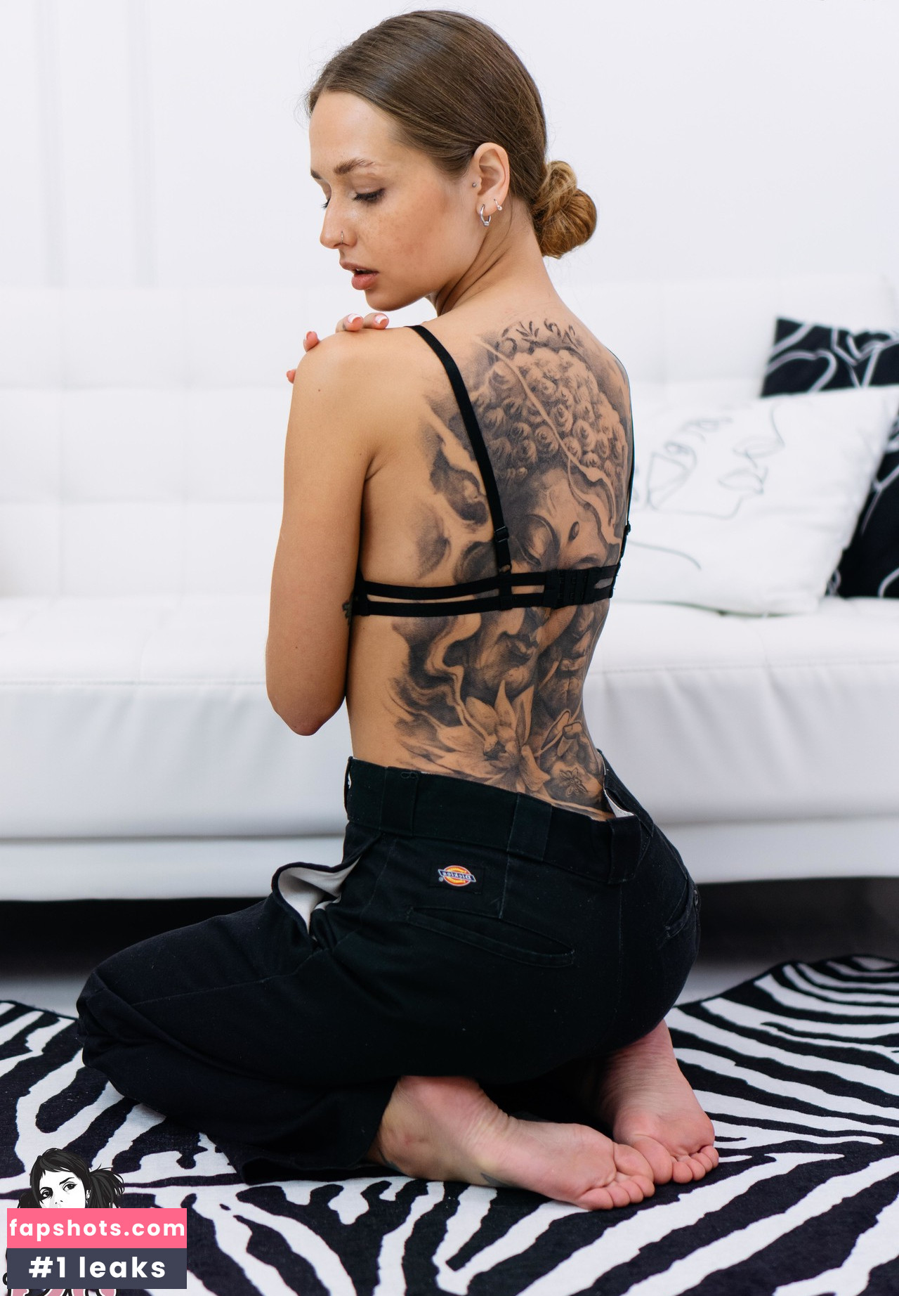 Valeriyaa gallery photo #35