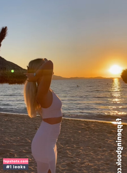 Vallixpauline Nude Leaks OnlyFans Photos #67 - LeakJerk