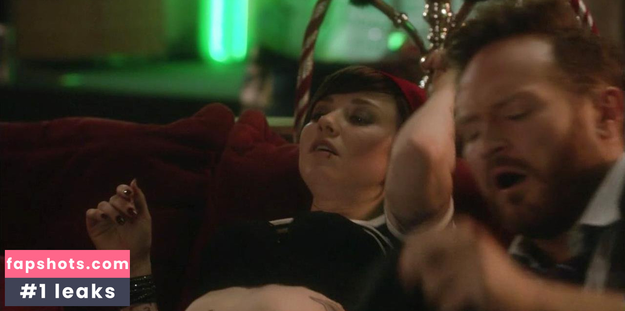 Valorie Curry gallery photo #14