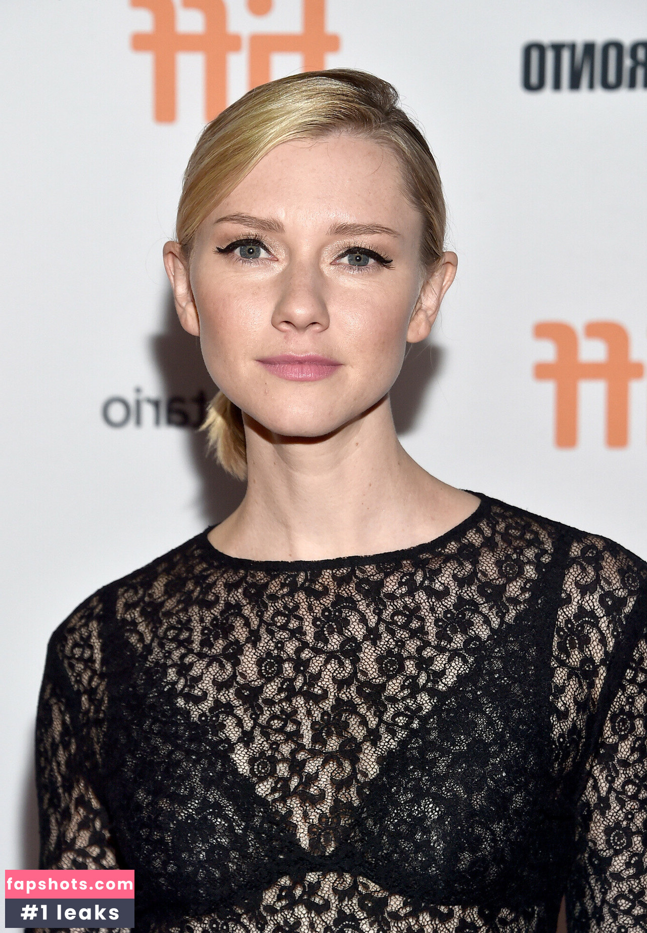 Valorie Curry gallery photo #3