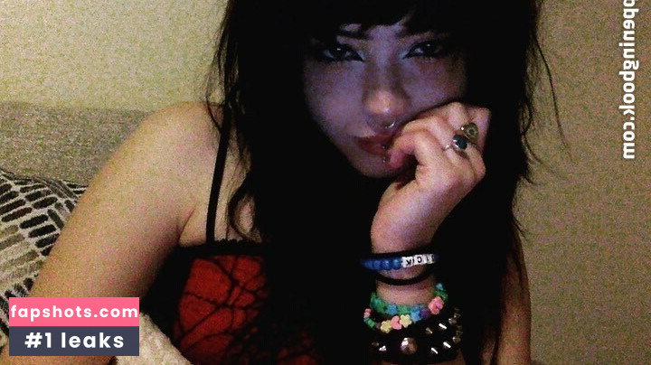 vampir3kitt3n gallery photo #3