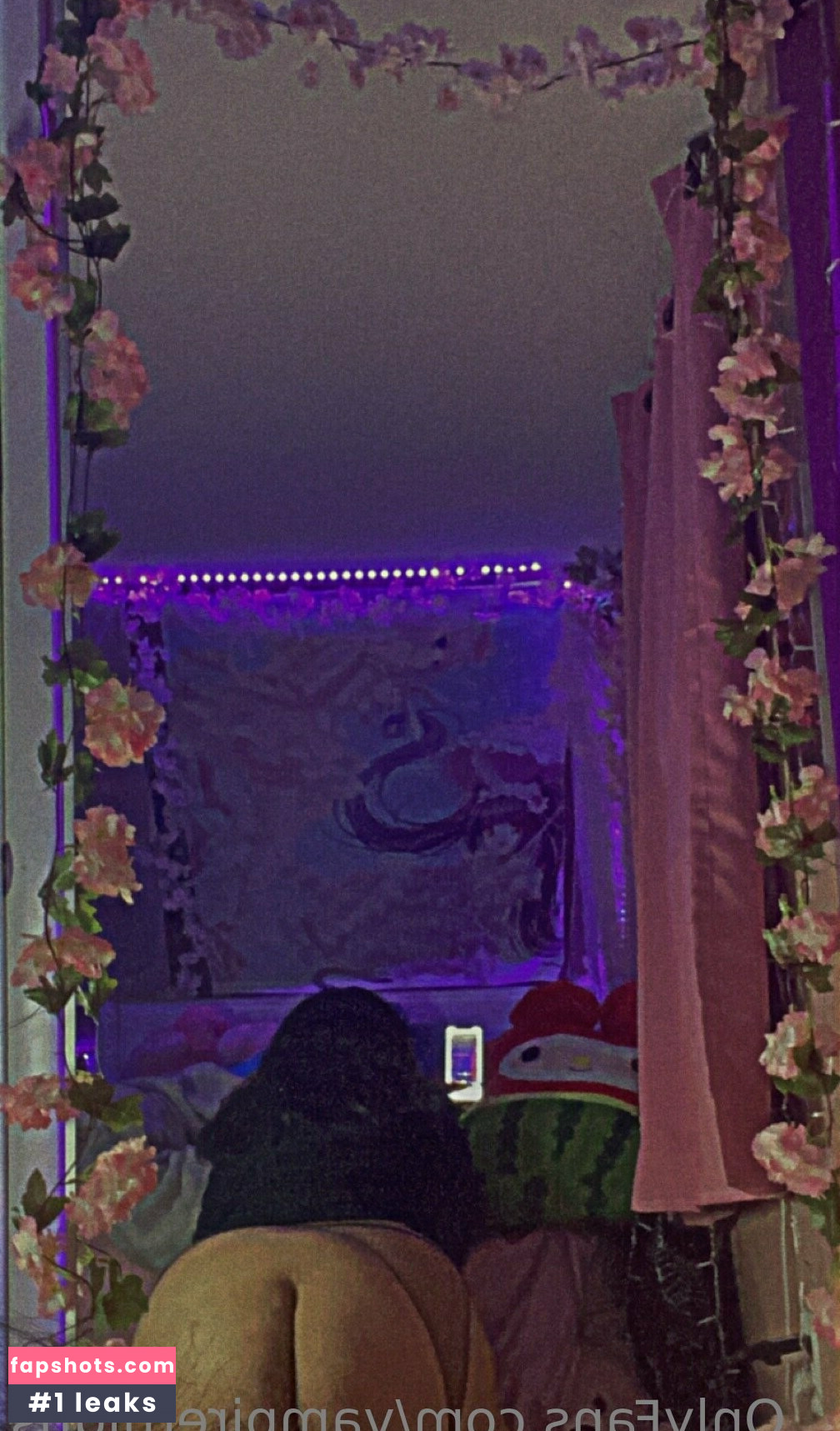 vampirethighs gallery photo #2