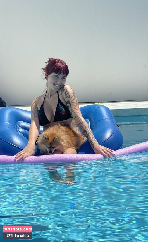 vana_nz gallery photo #49